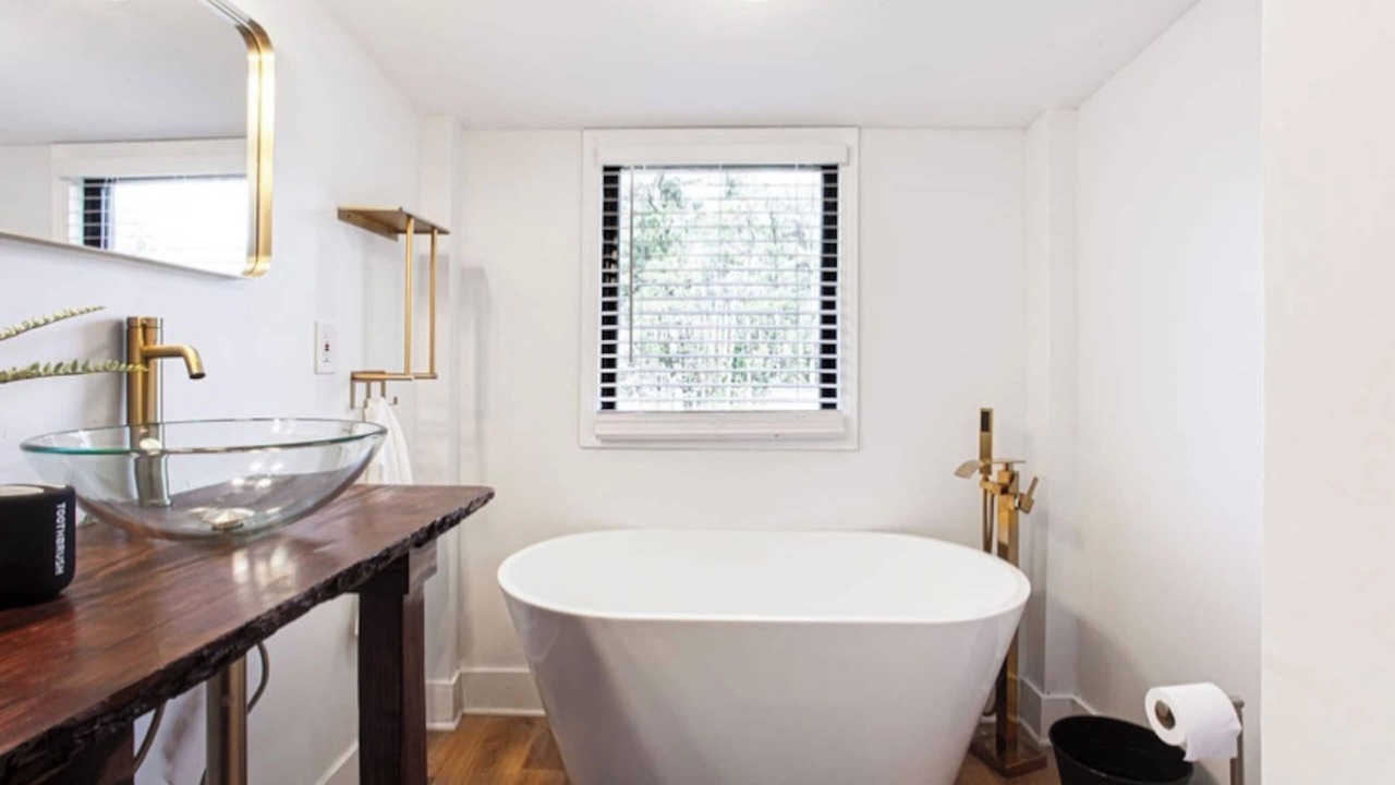 Photo of Bathroom in College Park
