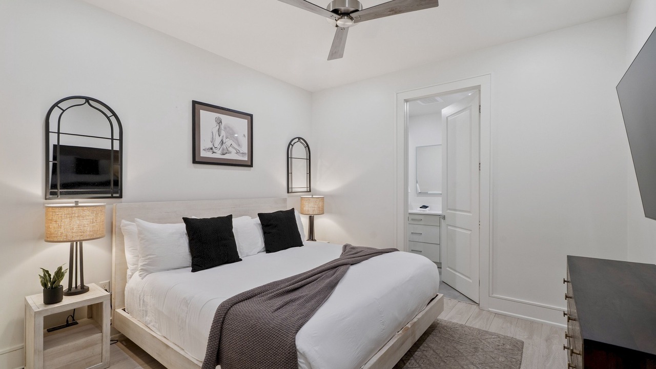 Photo of Bedroom in Central Business District