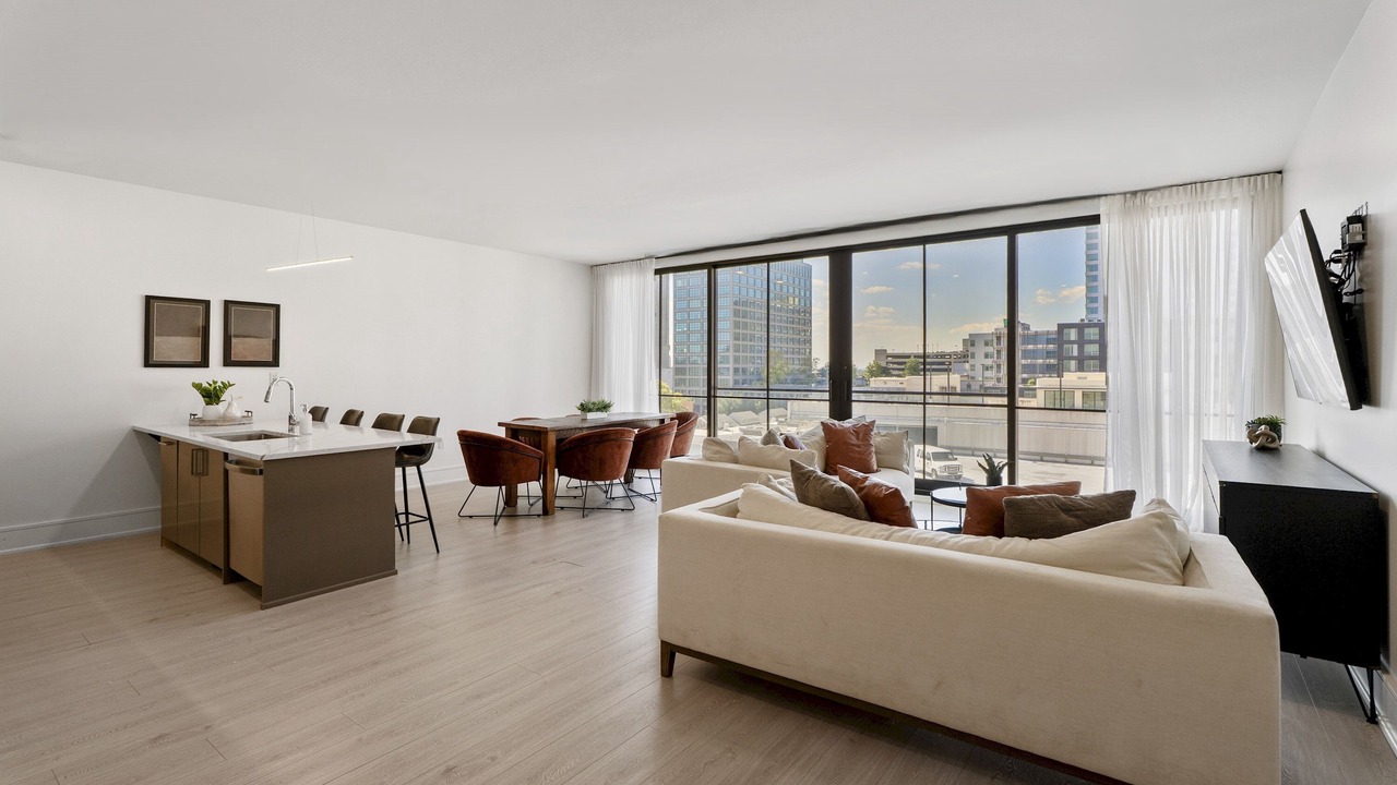 Photo of Livingroom in Central Business District
