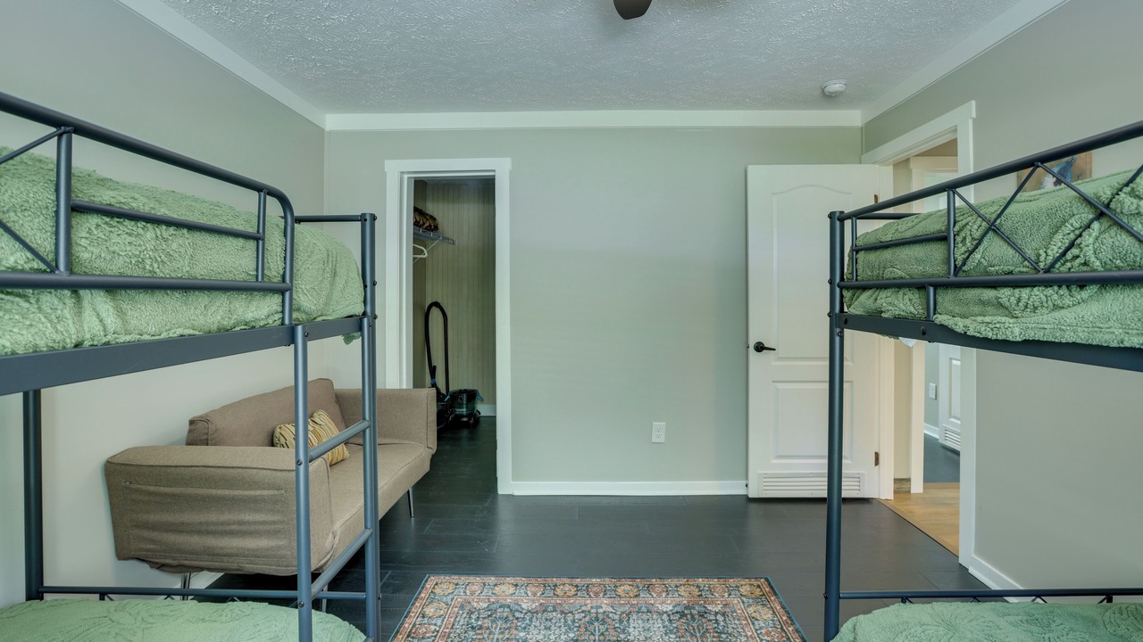 Photo of Bedroom in Cook Springs