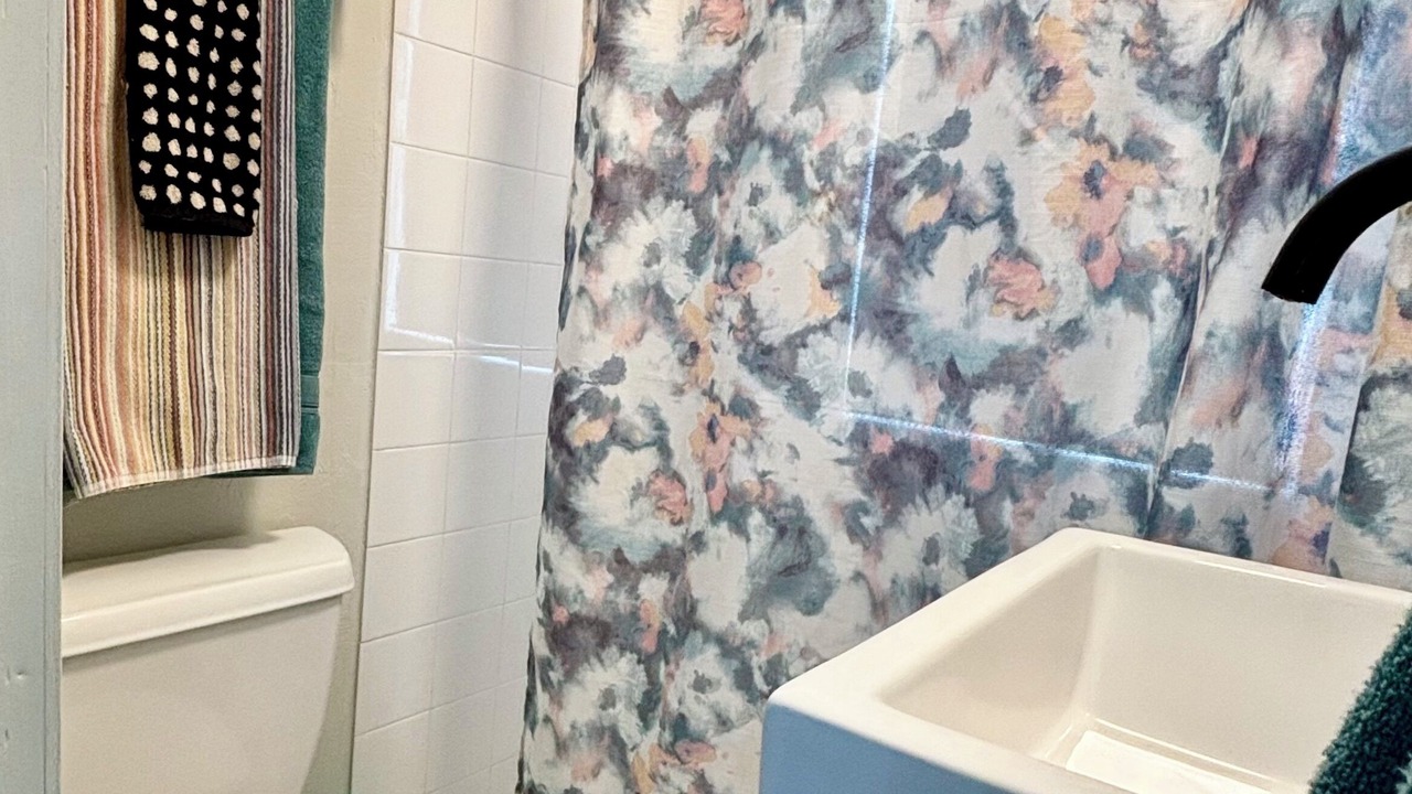 Photo of Bathroom in Sunny Shores