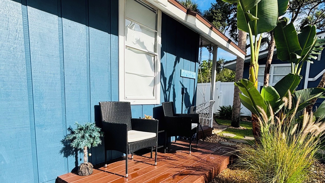 Photo of Patio Balcony in Sunny Shores