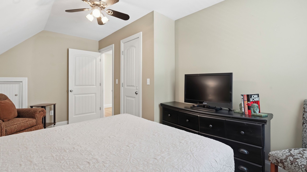 Photo of Bedroom in Milledgeville