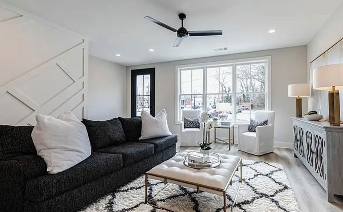 Photo of Livingroom in Hapeville