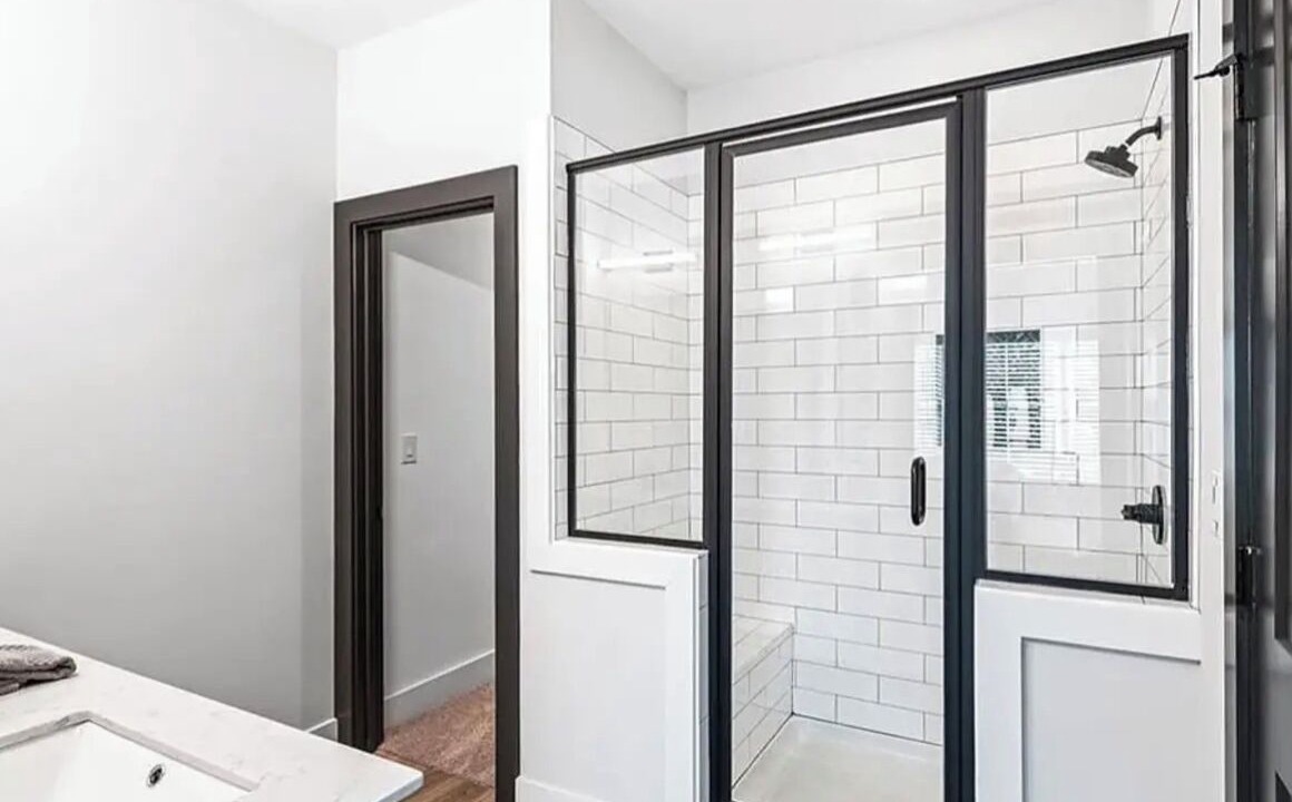 Photo of Bathroom in Hapeville