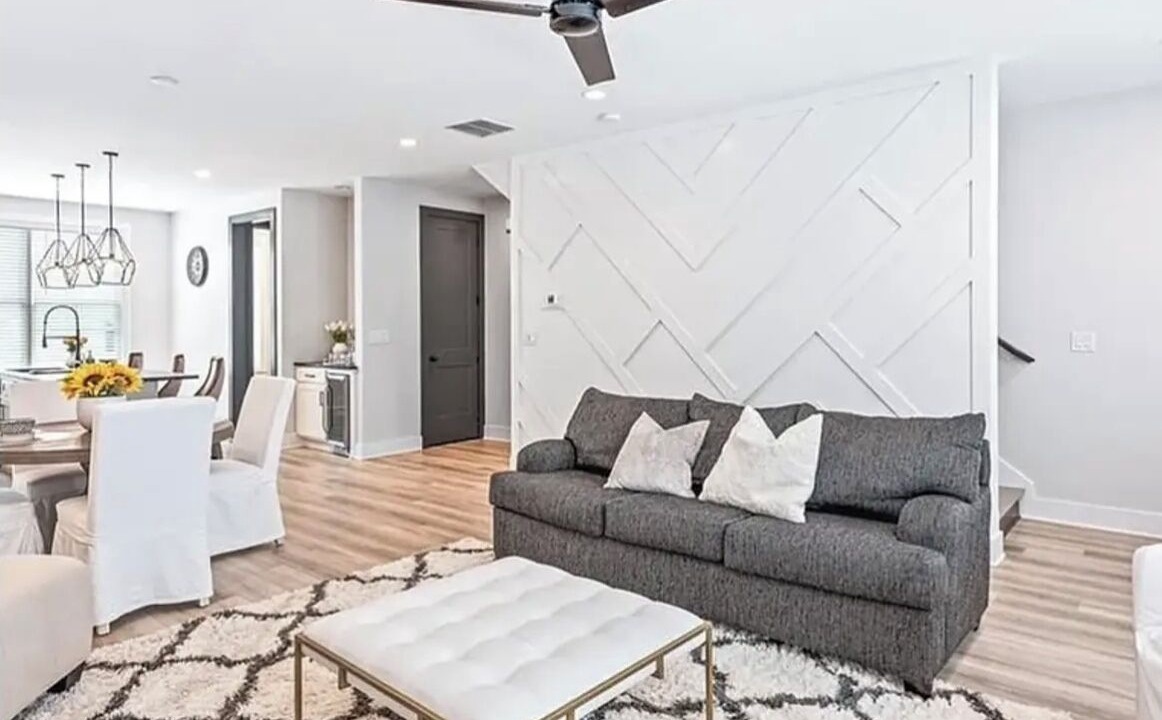 Photo of Livingroom in Hapeville