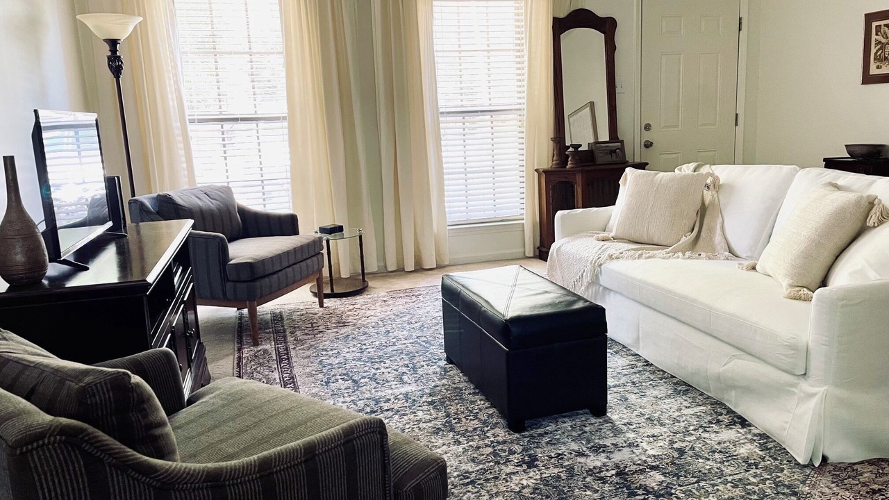 Photo of Livingroom in Mandeville