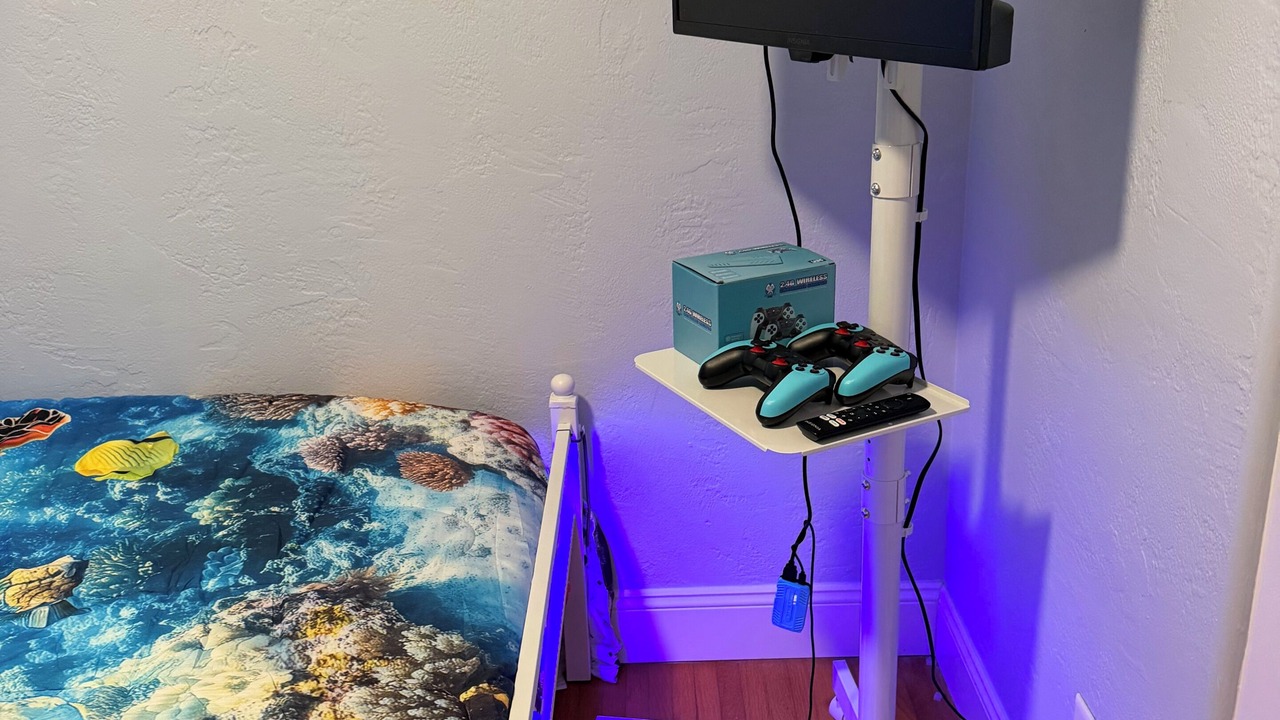 Photo of Bedroom in Oceanside Estates