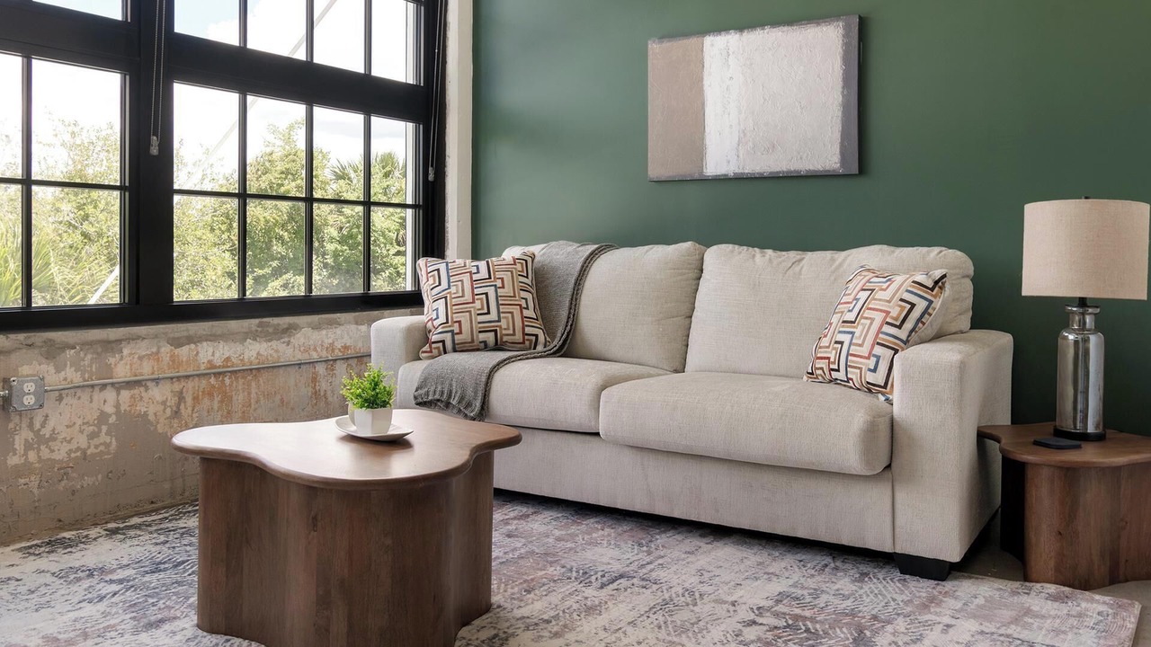 Photo of Livingroom in Urban Core