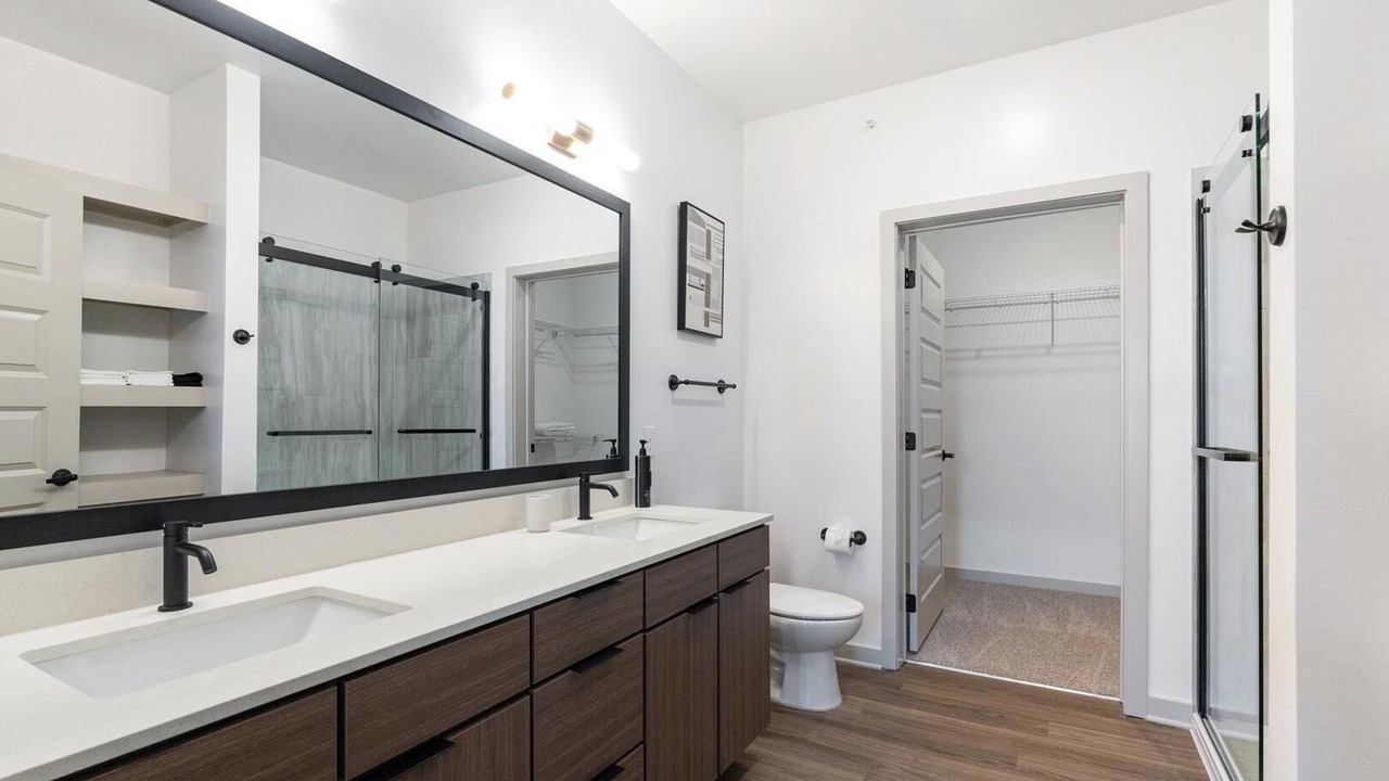 Photo of Bathroom in Mobile