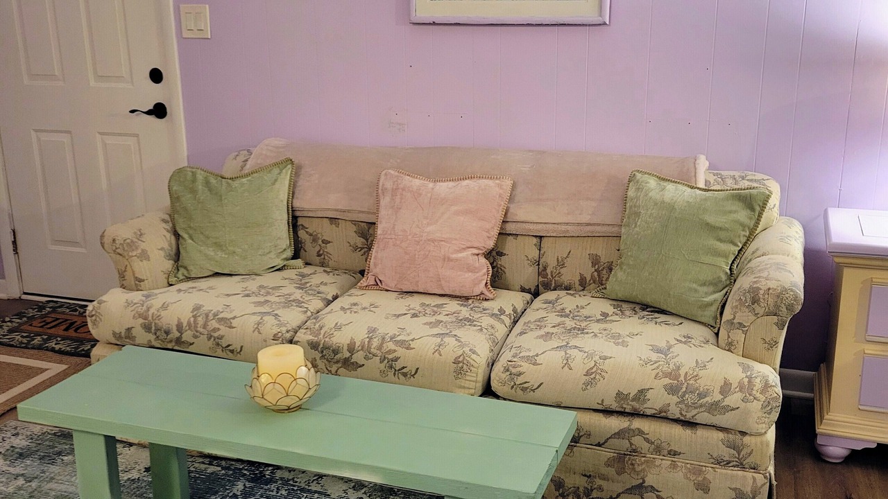 Photo of Livingroom in Ono Island