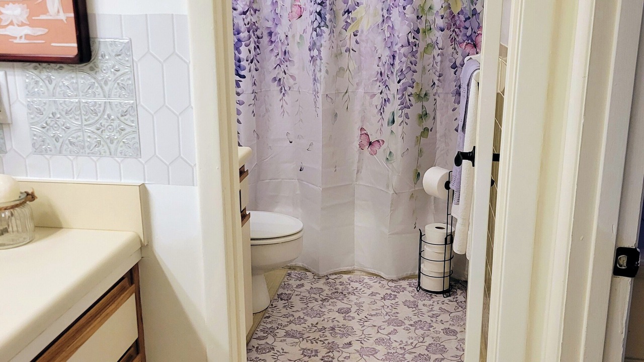 Photo of Bathroom in Ono Island