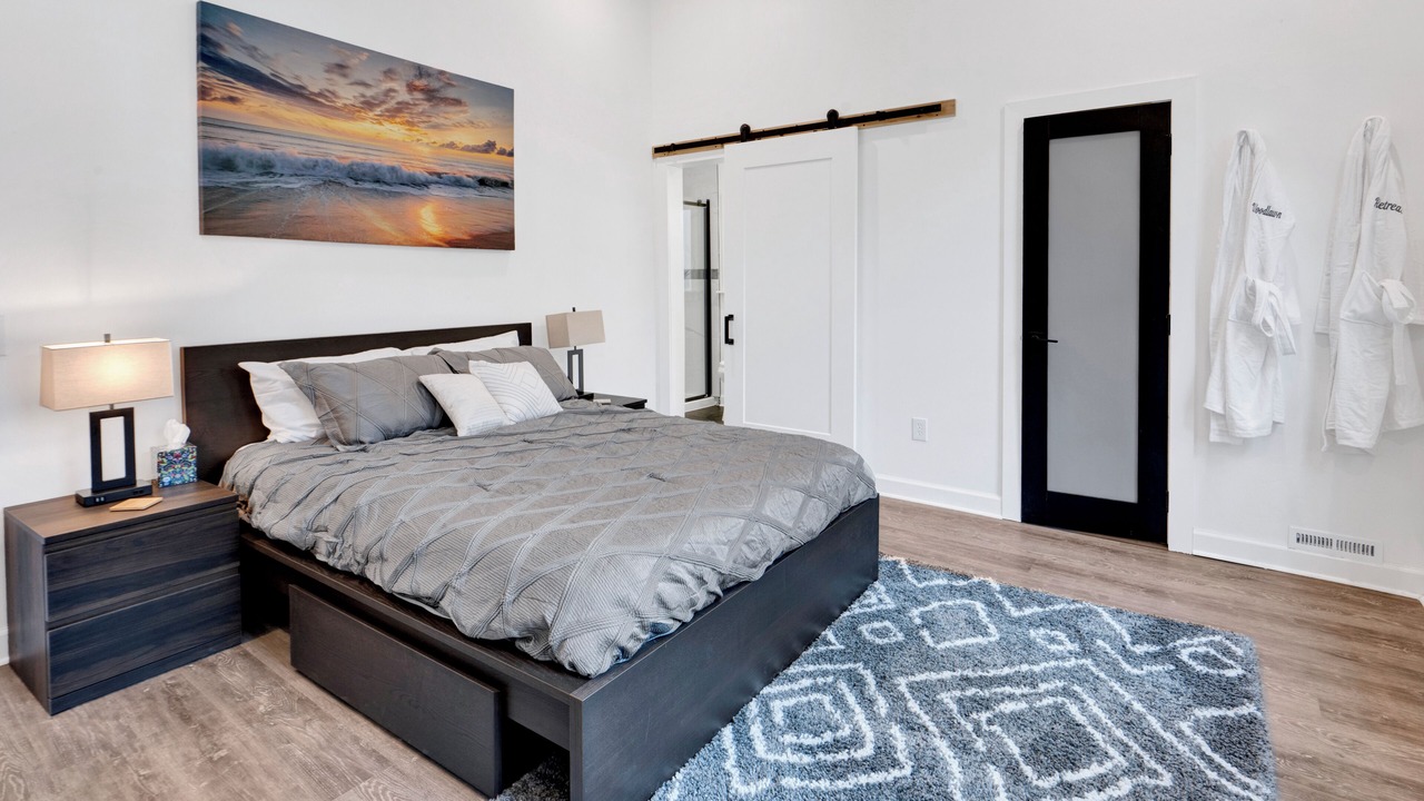 Photo of Bedroom in Crestline Heights