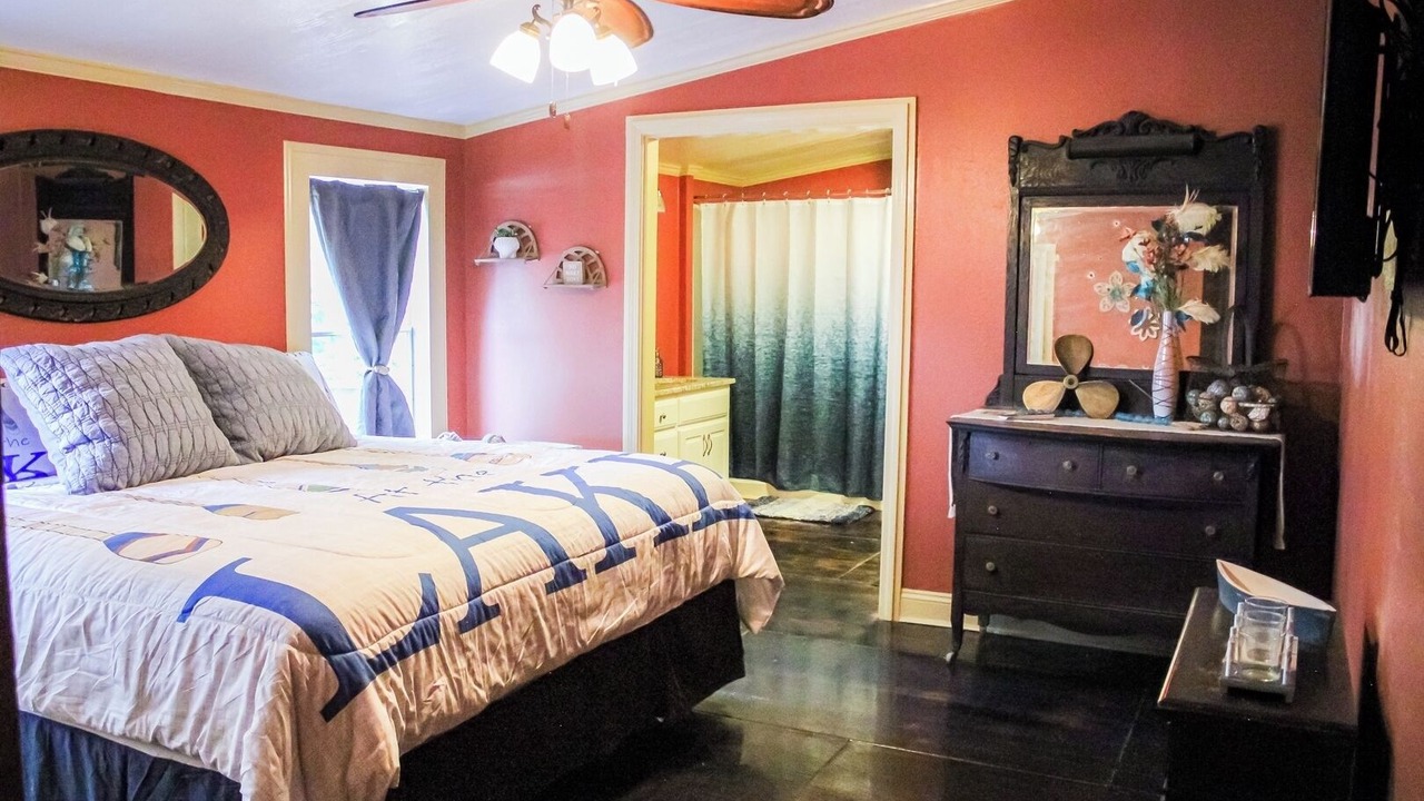 Photo of Bedroom in Sneads