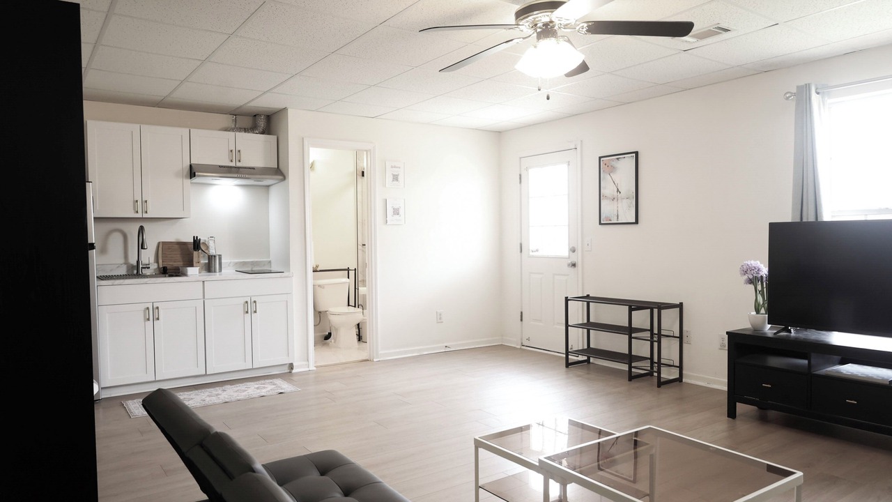 Photo of Livingroom in Mableton
