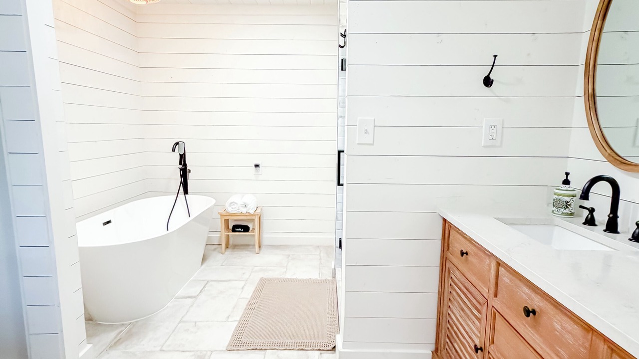 Photo of Bathroom in Jacksons' Gap
