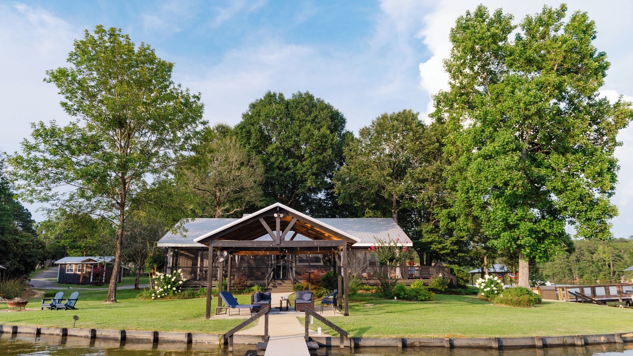 Photo of Outdoor in Jacksons' Gap