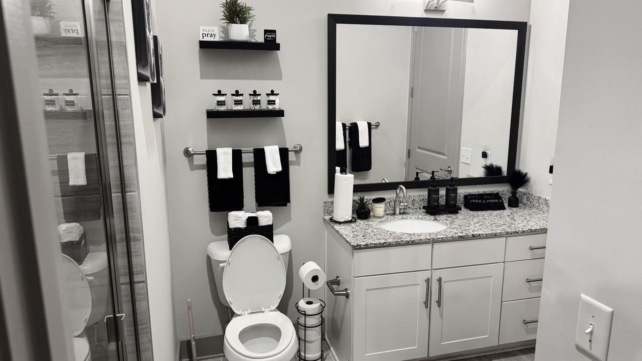 Photo of Bathroom in Lindbergh
