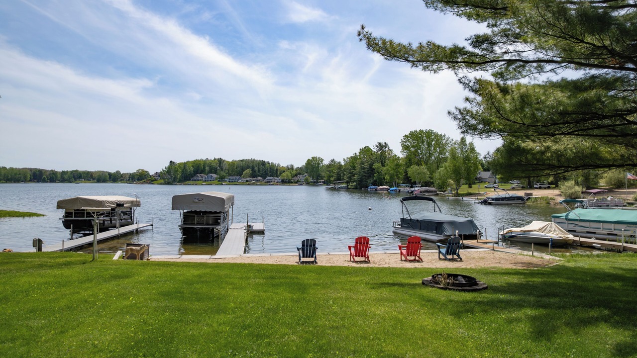 Photo of Others in Canadian Lakes