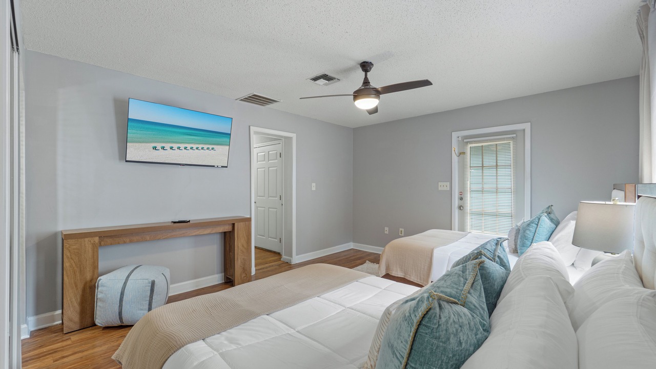 Photo of Bedroom in Mary Esther