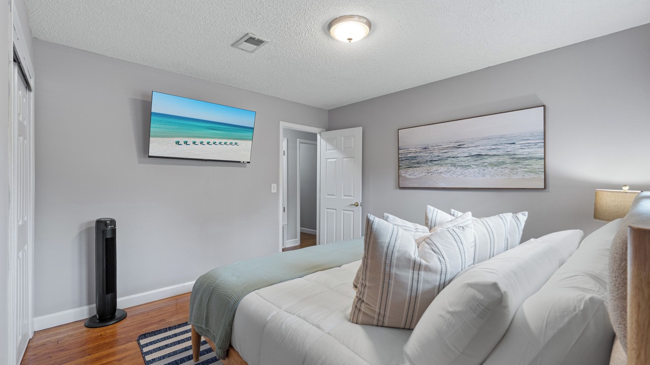 Photo of Bedroom in Mary Esther