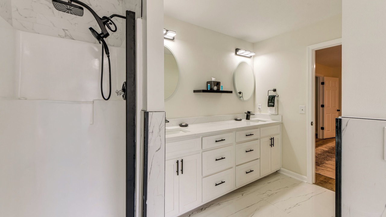 Photo of Bathroom in Fortson