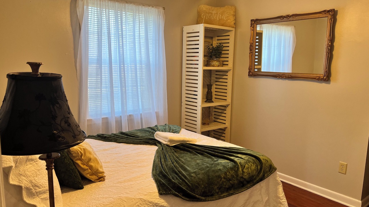 Photo of Bedroom in Americus