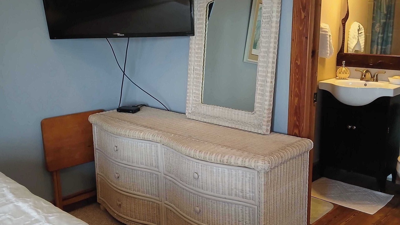 Photo of Bedroom in Salem