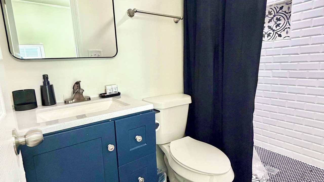 Photo of Bathroom in Hapeville
