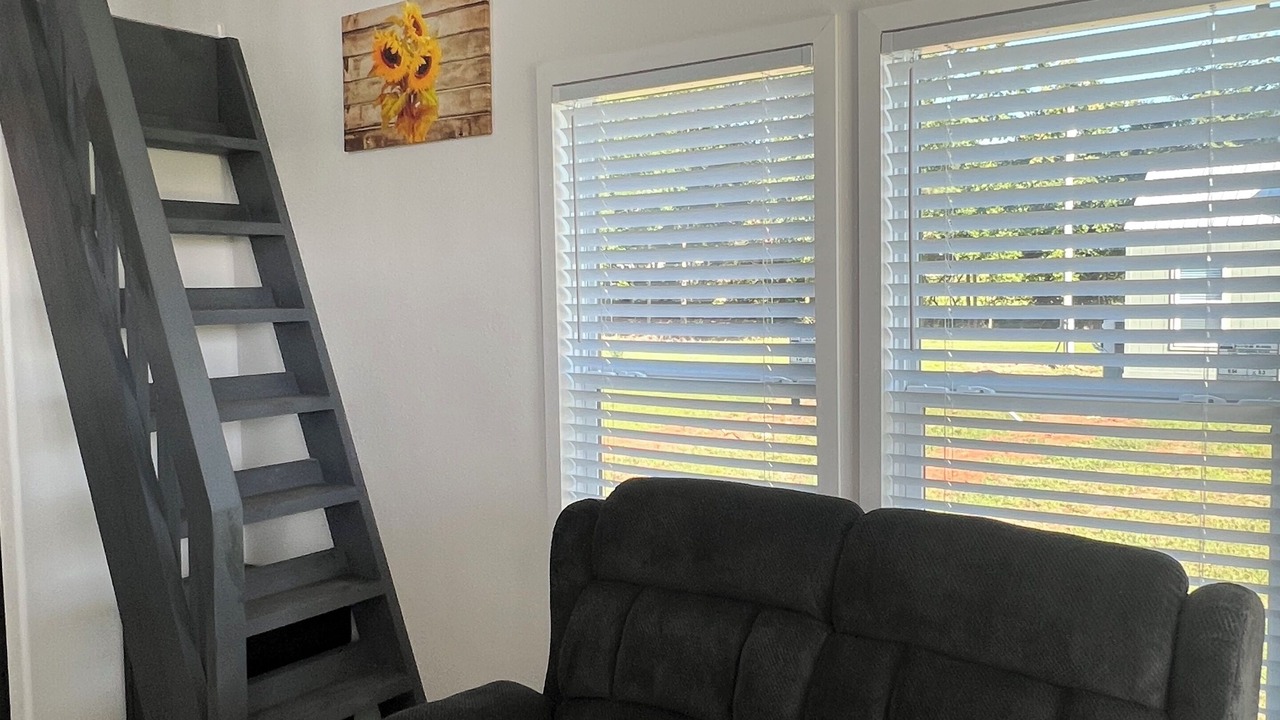 Photo of Livingroom in Foley
