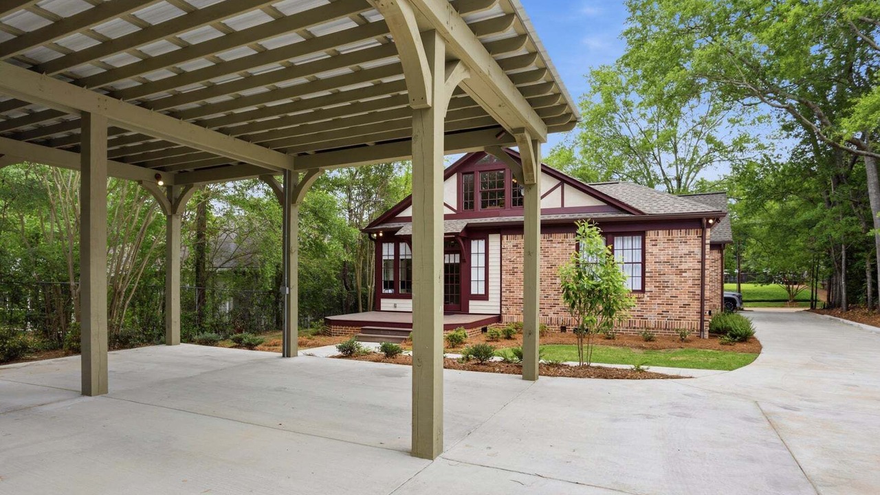 Photo of Outdoor in Clinton