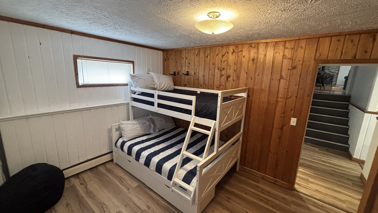 Photo of Bedroom in Gaylord