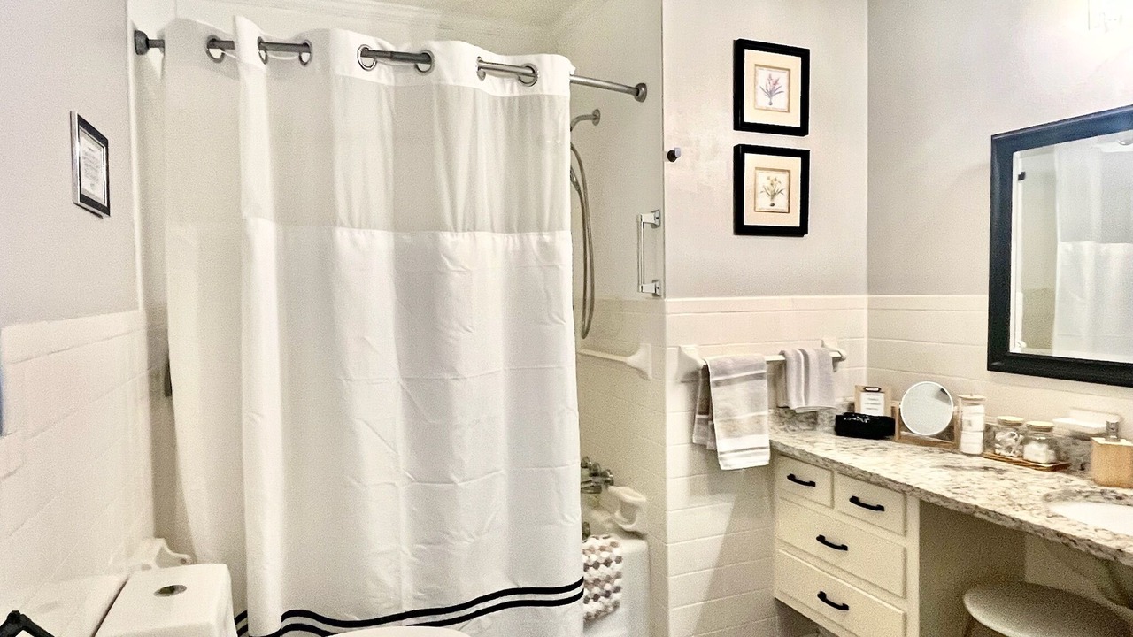 Photo of Bathroom in Warm Springs