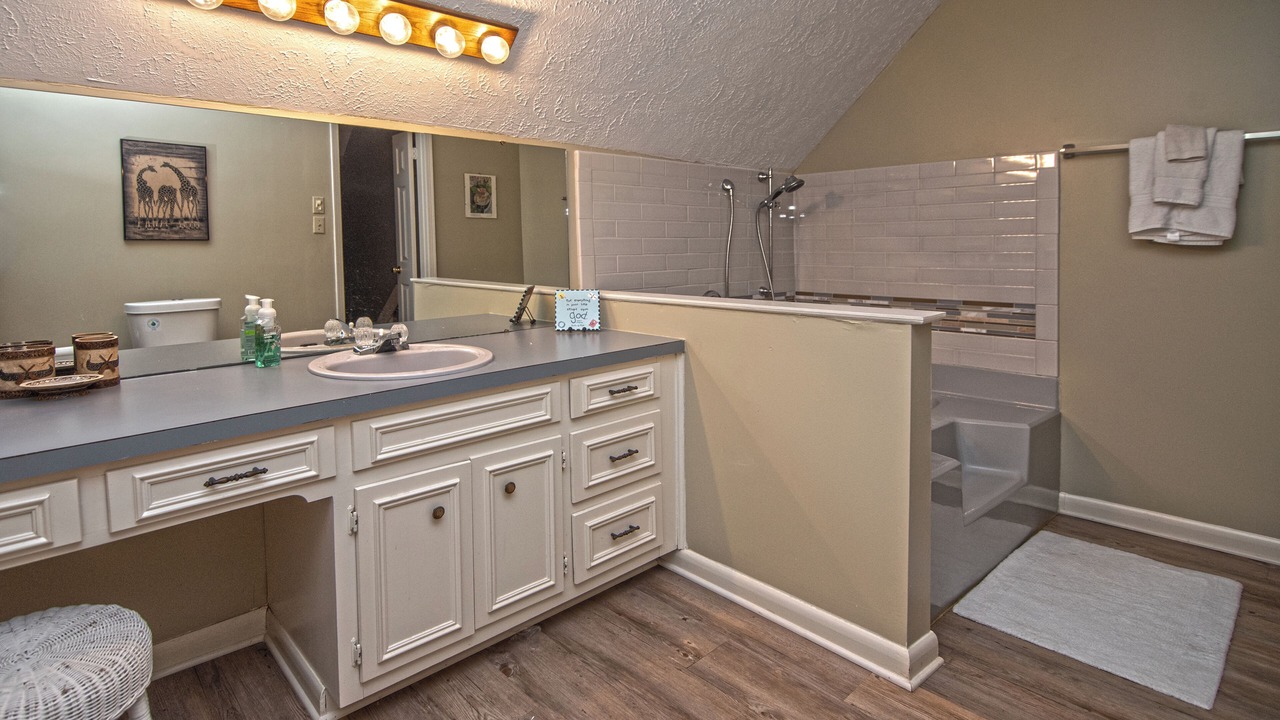 Photo of Bathroom in Little Kowaliga