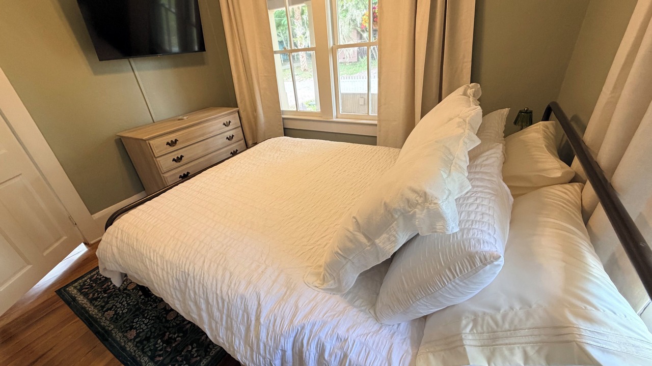 Photo of Bedroom in DeLand