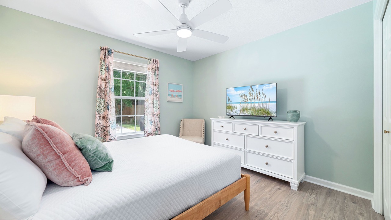 Photo of Bedroom in Ono Island
