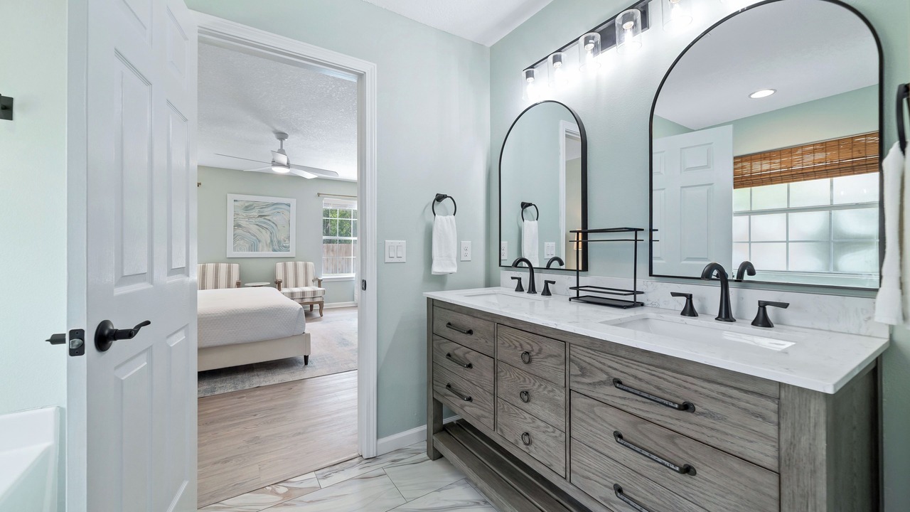 Photo of Bathroom in Ono Island