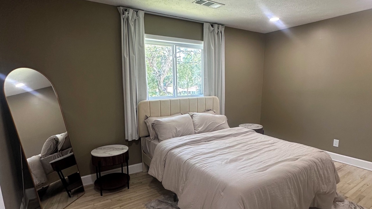 Photo of Bedroom in Buford Highway