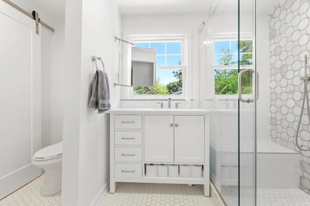 Photo of Bathroom in College Park