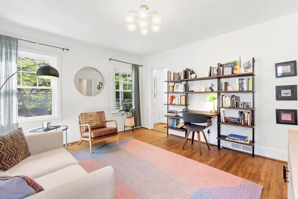 Photo of Livingroom in College Park
