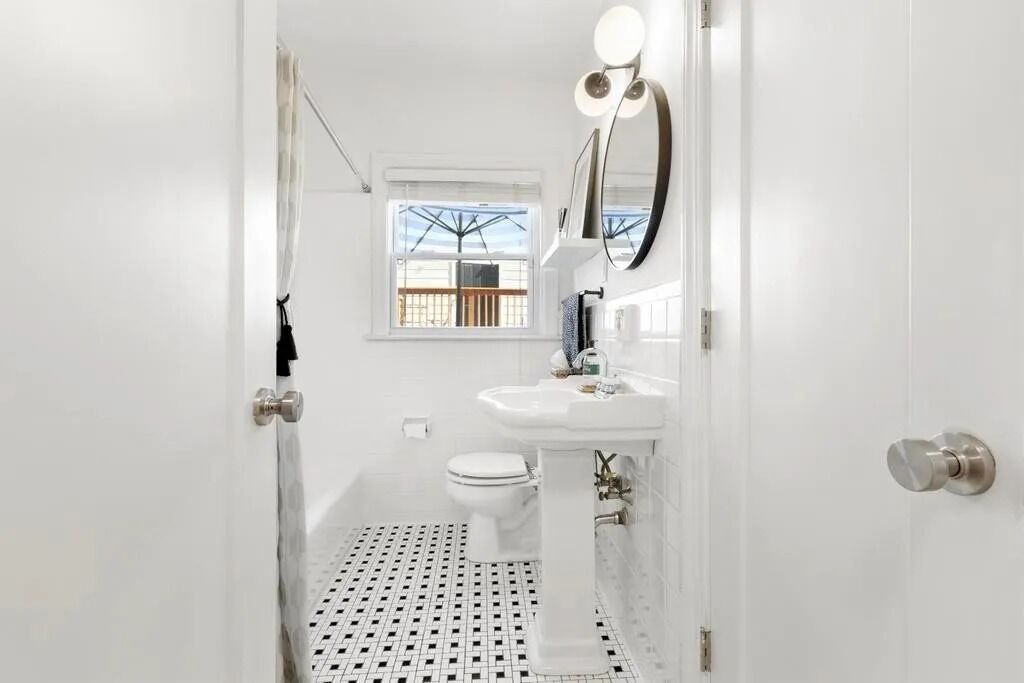 Photo of Bathroom in College Park