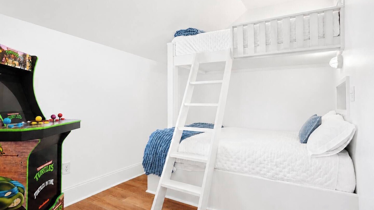 Photo of Bedroom in Waveland