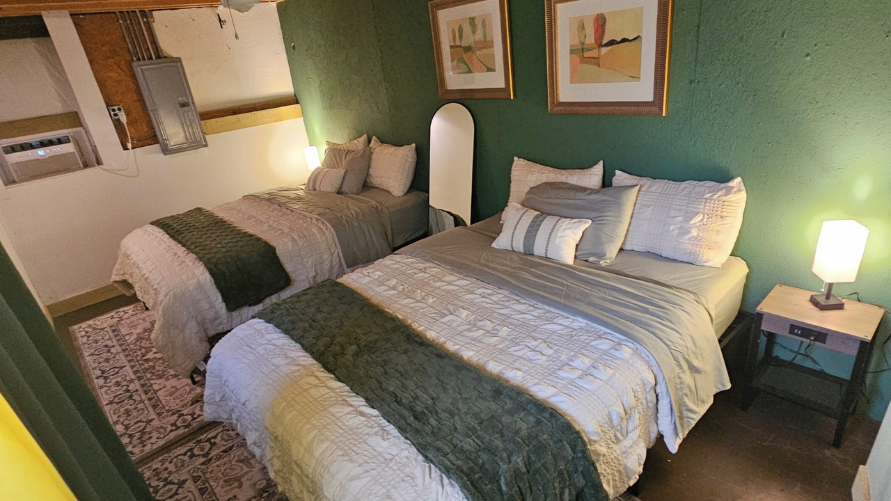 Photo of Bedroom in Charlton County