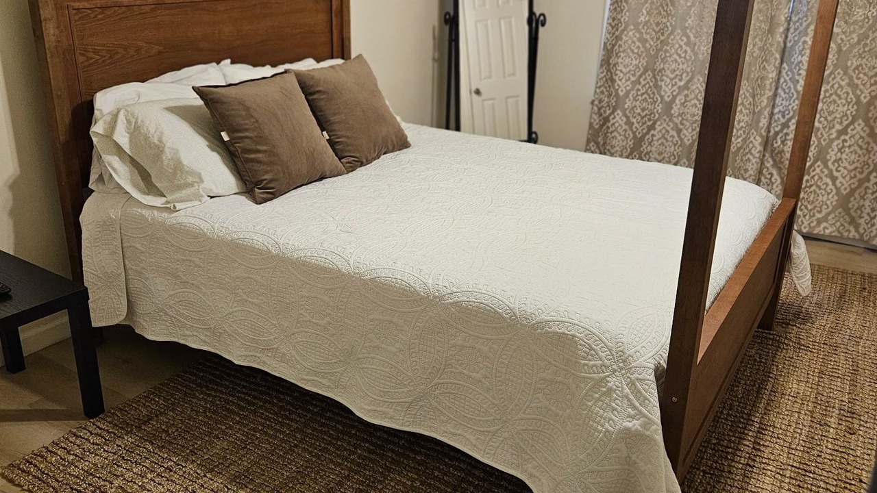 Photo of Bedroom in Midland City
