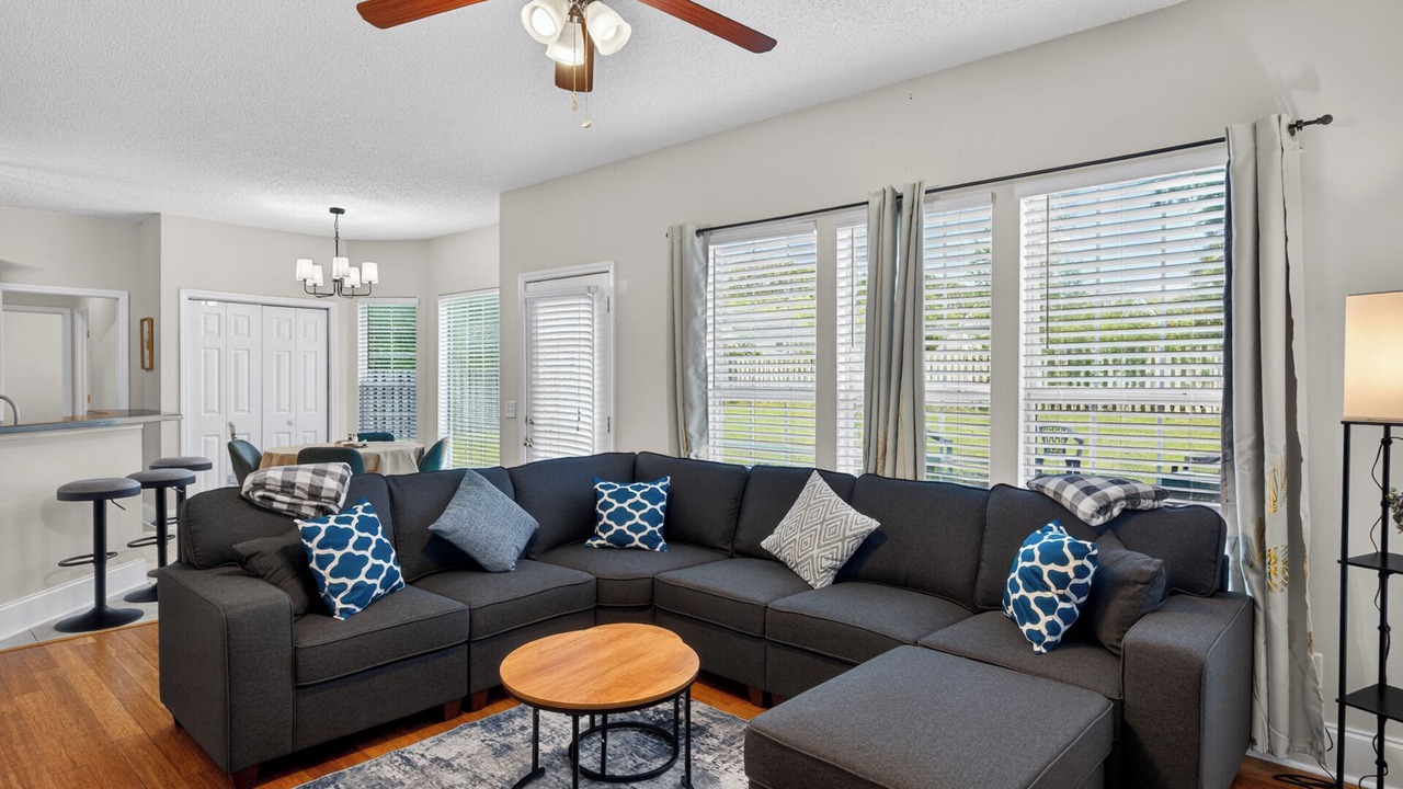 Photo of Livingroom in Pooler