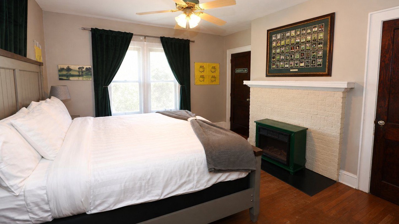 Photo of Bedroom in Westside