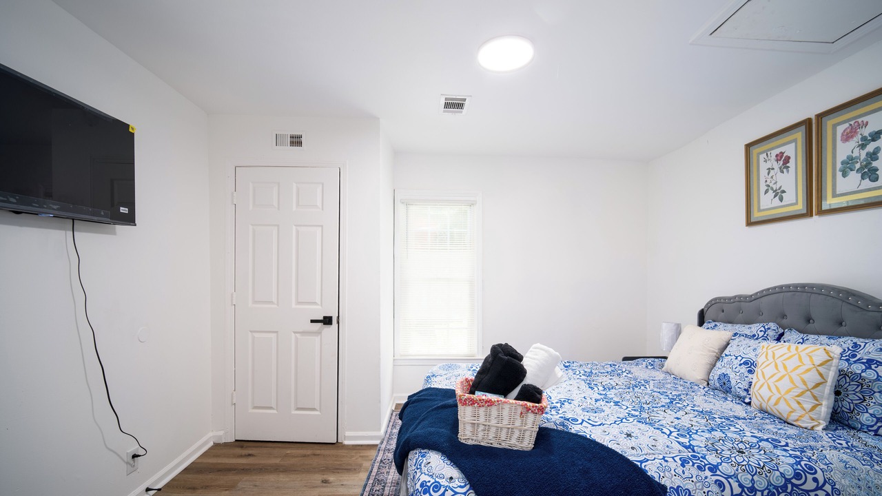 Photo of Bedroom in State College