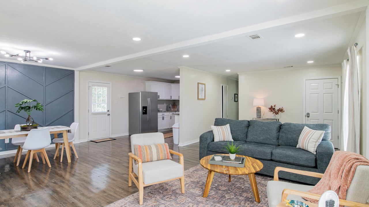 Photo of Livingroom in Mobile