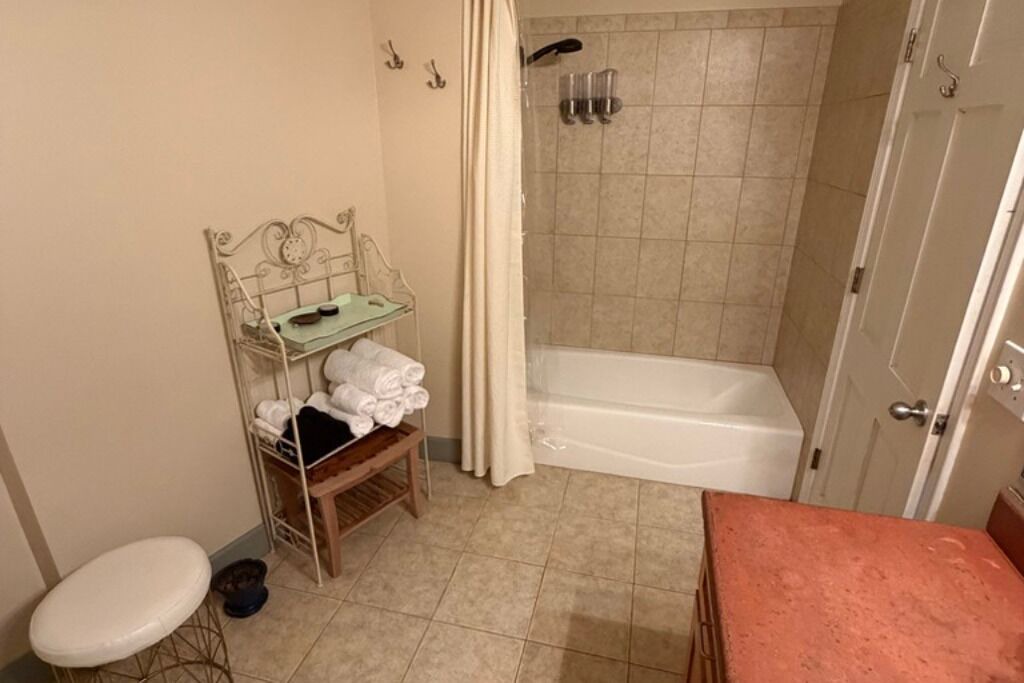 Photo of Bathroom in Candler Park