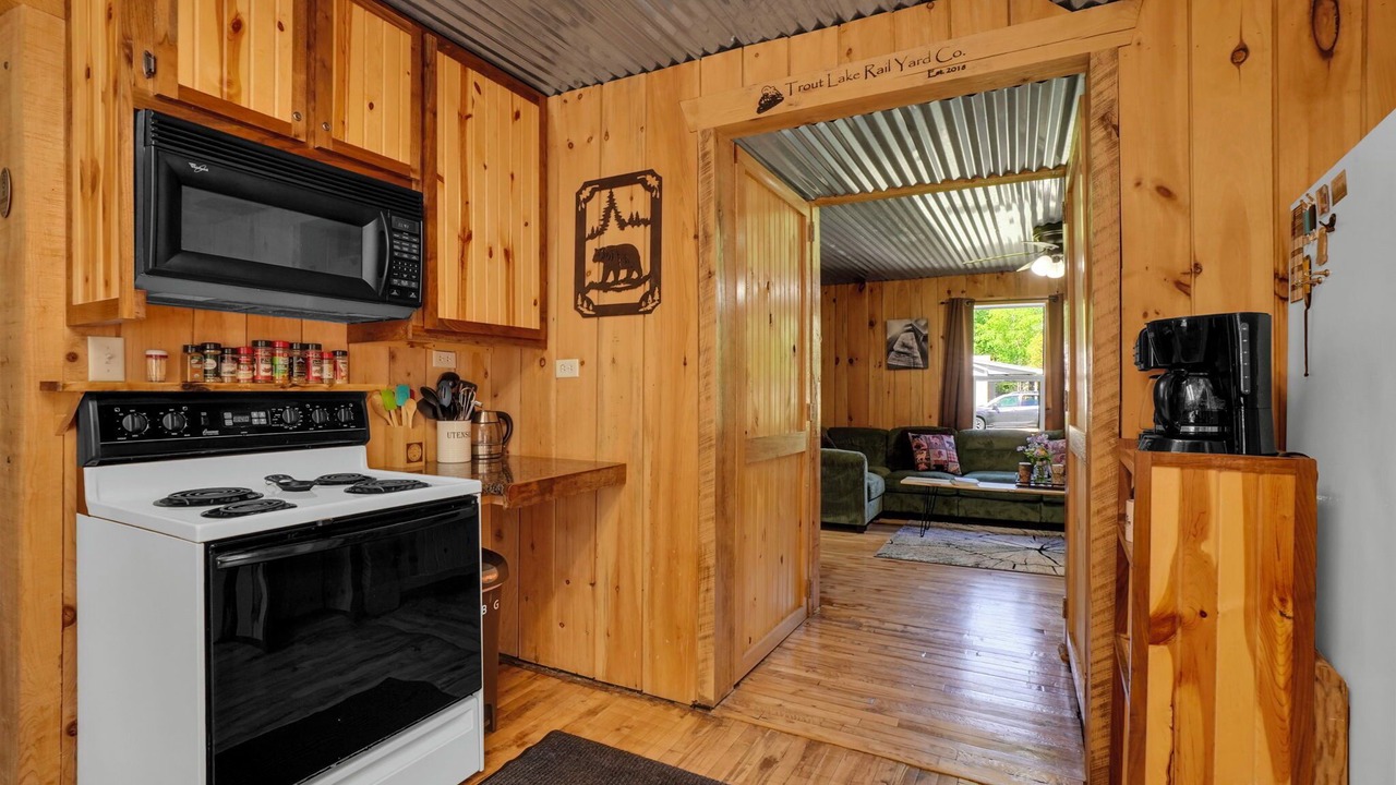 Photo of Bedroom in Trout Lake